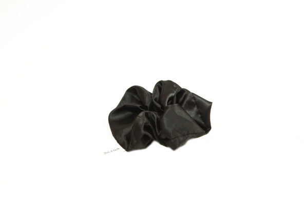 Stella & Emilie silk scrunchies set of two green & Black